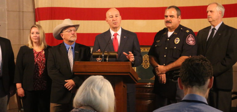 Gov. Ricketts, State Patrol, WSA and Ag Groups Unveil New Livestock Hauling Guidelines